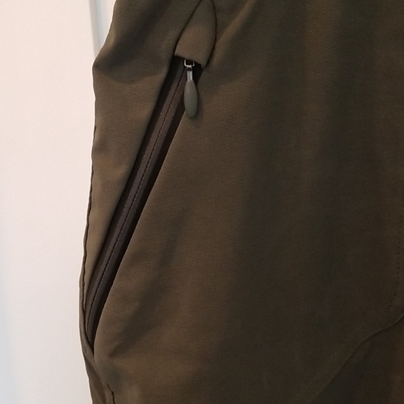 Columbia Bryce Canyon Skort with Zipper Pockets - Picture 2 of 6